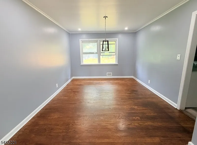 3 bed, 2.0 bath, $3,600 — Photo 4
