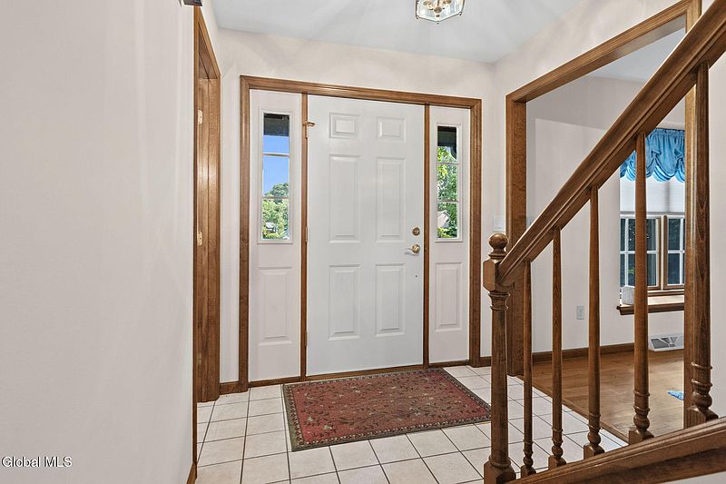 5th image of 9 Newport Drive