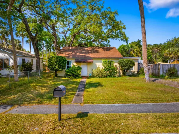 810 Citrus Avenue, Fort Pierce, FL 34950