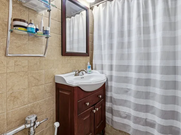 56-05 31st Avenue image 10 of 16