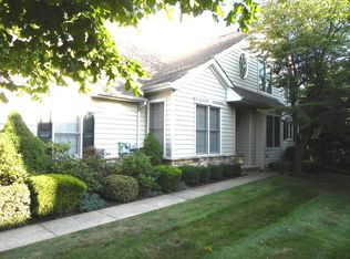 257 Patriot Hill Dr, Basking Ridge, NJ 07920