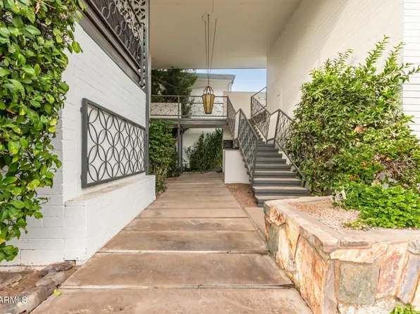 3270 E CAMELBACK Road #213, Phoenix, AZ 85018
