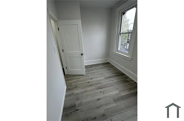 Building Photo - 3042 N 9th St #1