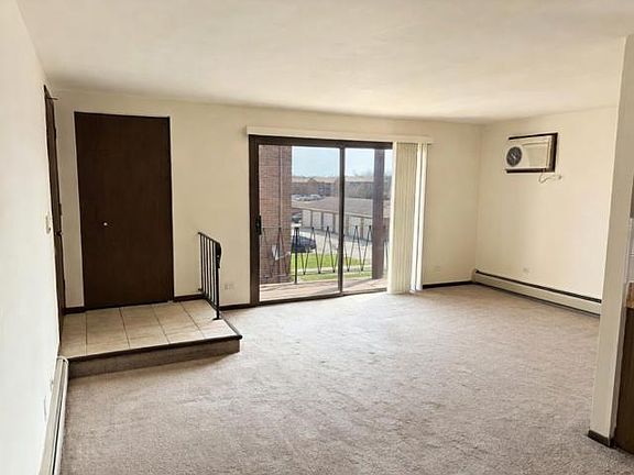 5th image of 15741 Thomas Ln #2