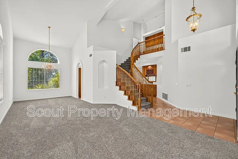 4 bed, 3.0 bath, 2622 sqft, $3,495 — Photo 3