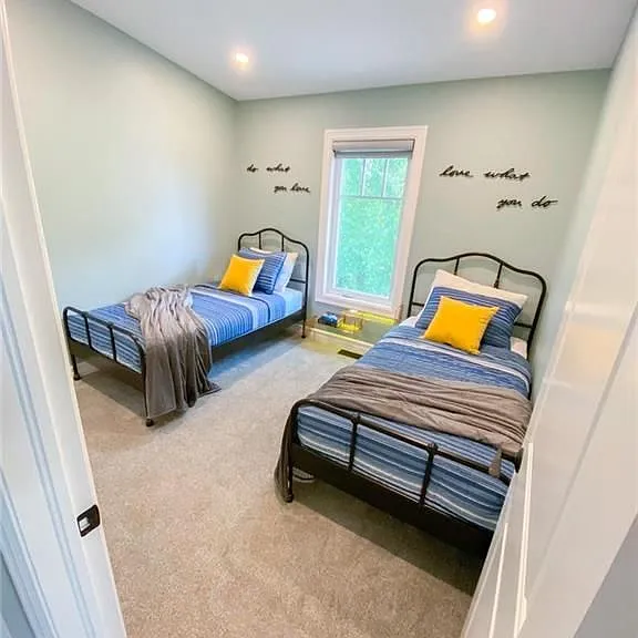 231 Rosewood Ave — Photo 20