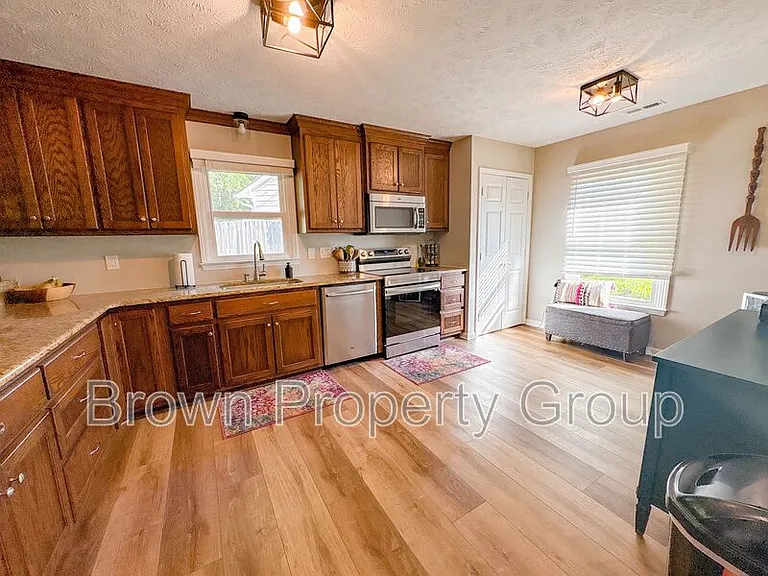 5813 Bacarro Pl — Photo 3