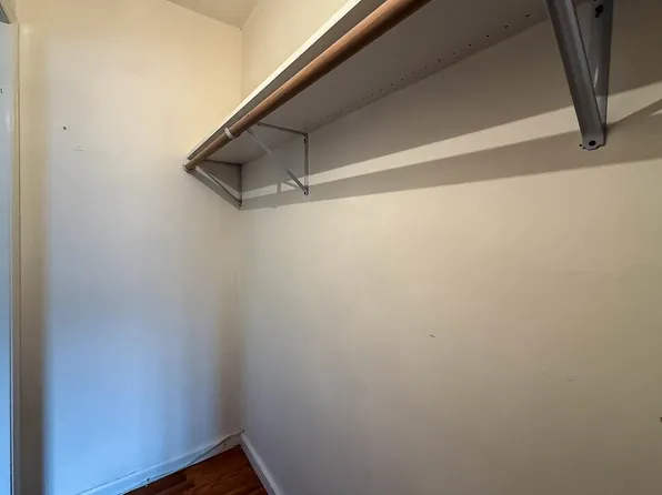 513 Avenue C image 5 of 27