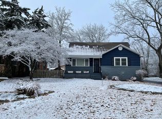 1553 S Kimbrough Ave, Springfield, MO 65807