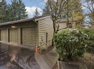 42 Cervantes Cir, Lake Oswego, OR 97035