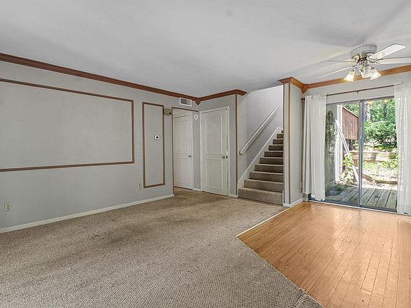 4th image of 197 Holly Hill Cir