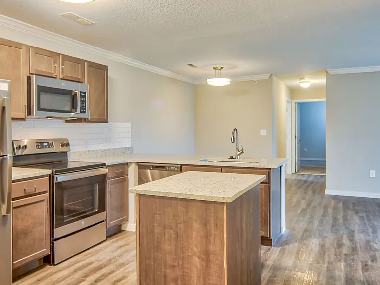 3 Bedroom - 3 Bed / 2 Bath - 1,184 Sq.Ft.