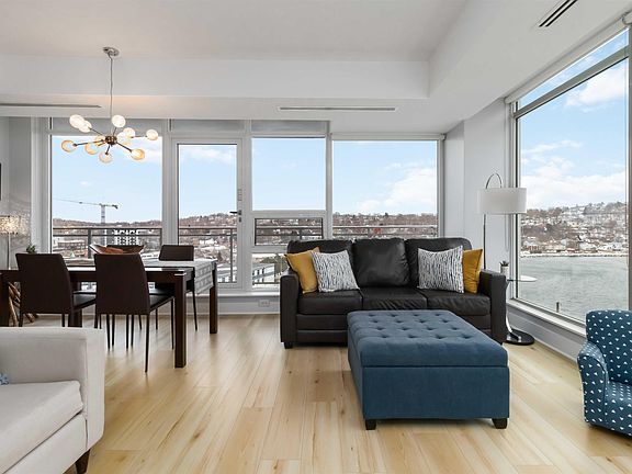 4th image of 31 Kings Wharf Pl #802