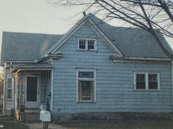 706 Maple St, Shenandoah, IA 51601