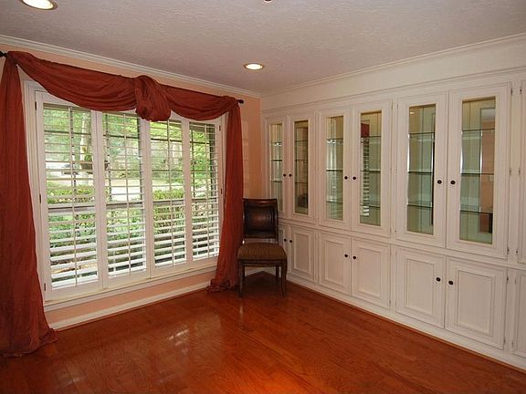 5th image of 2215 Thousand Pines Dr