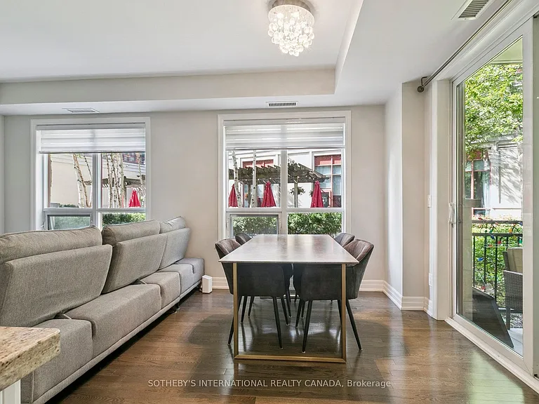 15 Rean Dr #102 — Photo 8