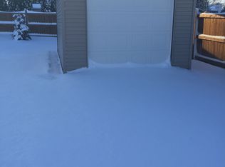 724 River Bluff Dr, Manitowoc, WI 54220