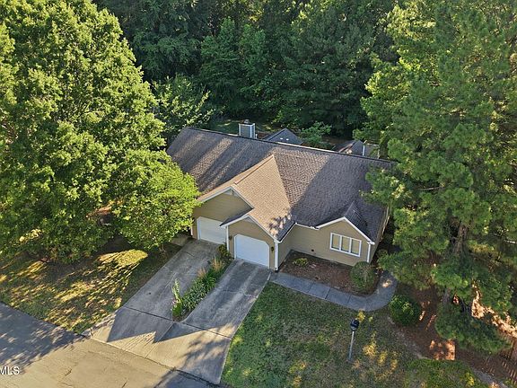 2nd image of 4217 Pin Oak Dr