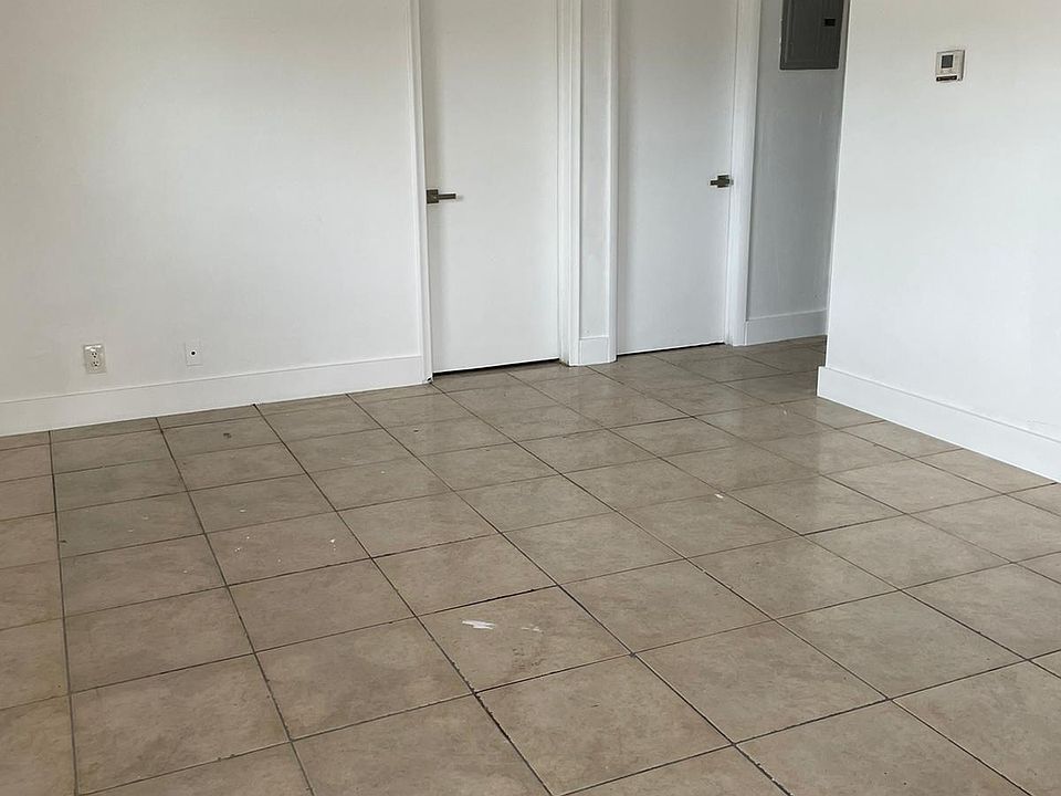 1st image of 221 NE 40th St
