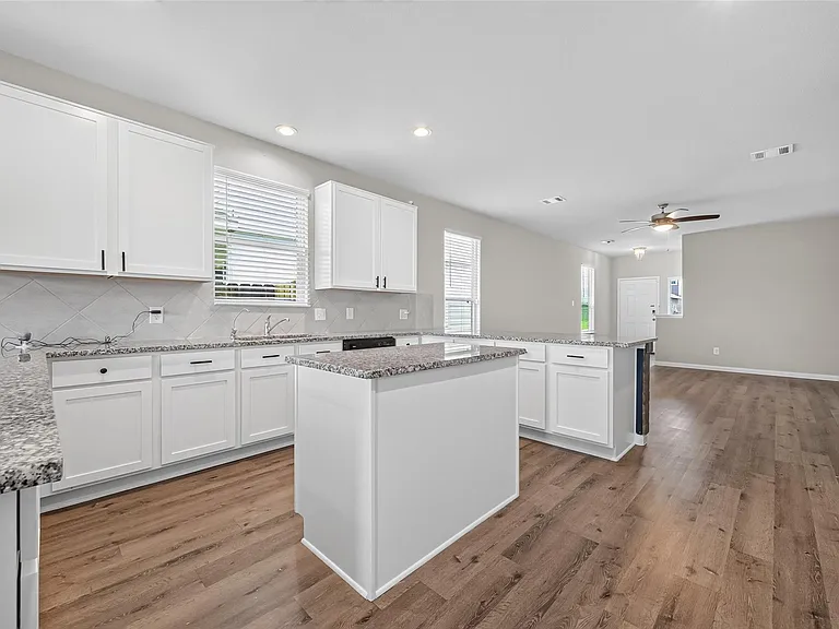 2526 Sturgeon Way — Photo 11