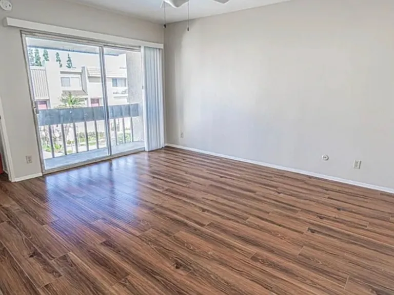 9950 Topanga Canyon Blvd #26 — Photo 7