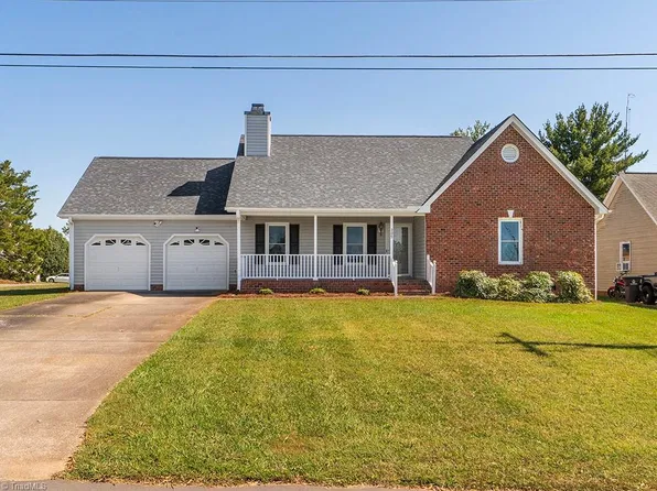 305 Lorraine Dr, Winston Salem, NC 27107
