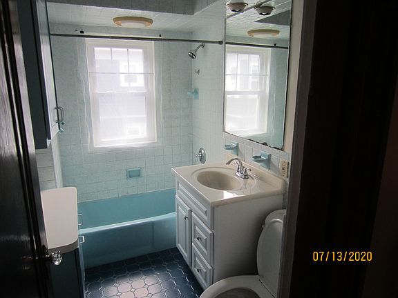 2nd image of 130 Lake St Floor 2