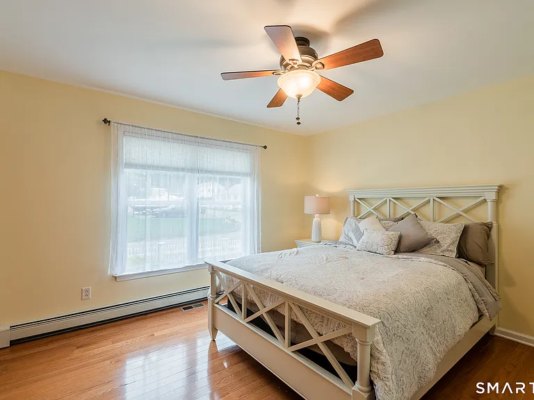 4 Sunrise Ave — Photo 15