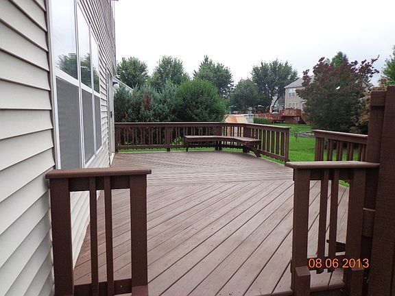 2nd image of 230 Paine St