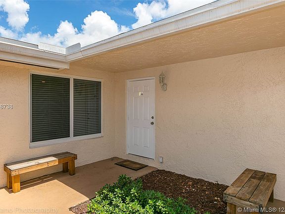 5th image of 4471 SW 54th Ct