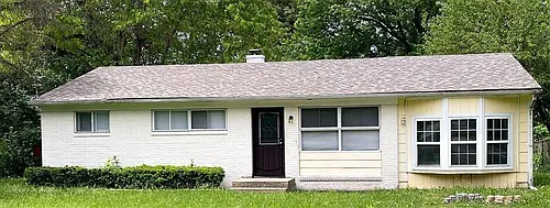 2832 Kristen Dr E Photo 1