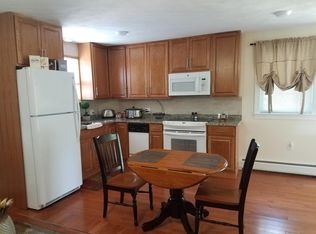 23 Tucker St, Warwick, RI 02886