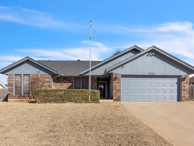 1923 E Lakeside Ter, Mustang, OK, 73064