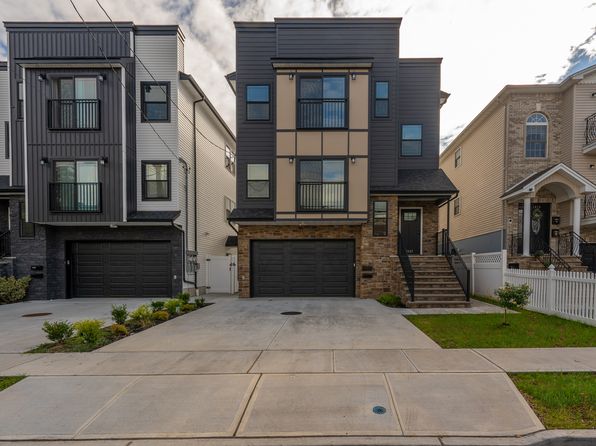 1021 Cross Ave