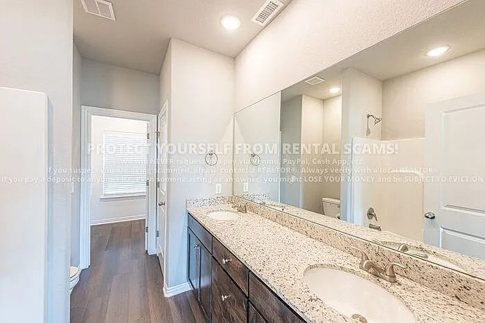 211 Grove Ln — Photo 8