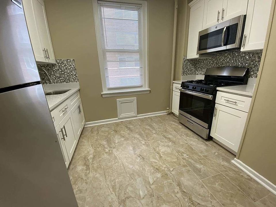 1st image of 10822 72nd Ave APT 4B