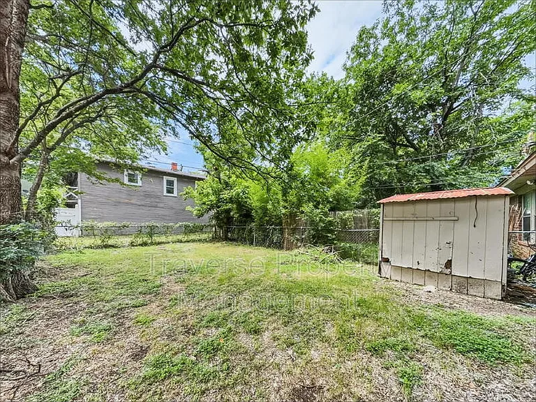 1215 Lowe St — Photo 22