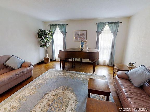 2nd image of 10 Sanchez Ave