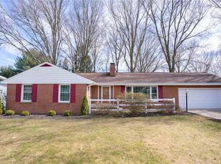 536 Woodland Dr, Tallmadge, OH