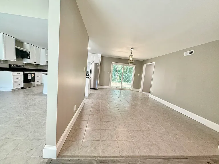 137 Forest Hills Dr — Photo 8