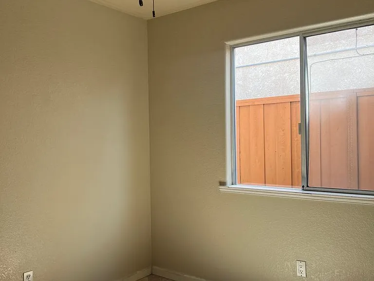 146 Toscano Ct — Photo 9