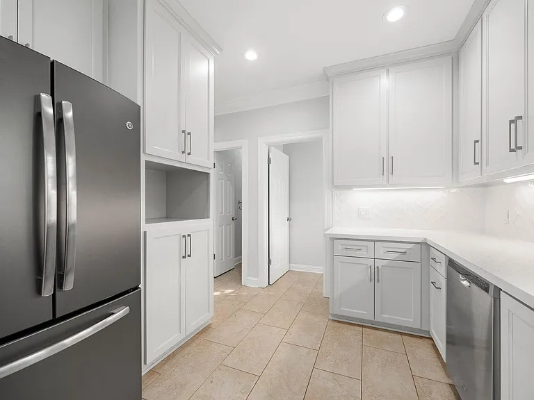 15526 Cabildo Dr — Photo 33