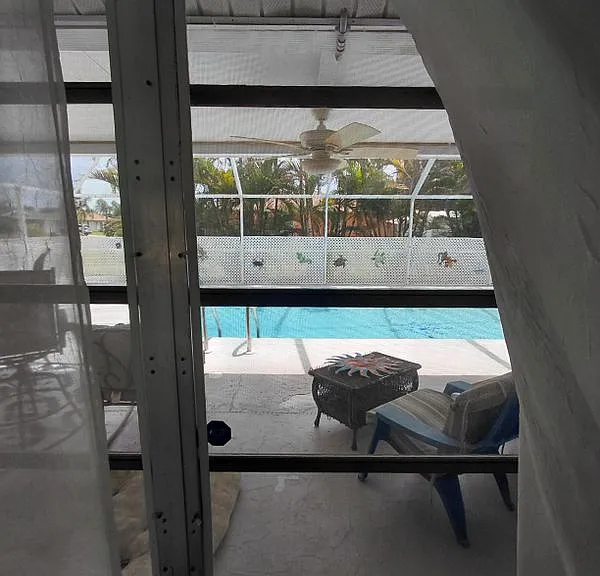 20263 Hamilton Ave — Photo 10