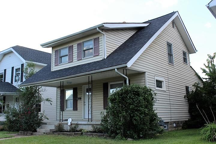 1st image of 152 E Welch Ave