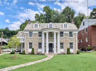 1017 Edgewood Dr, Charleston, WV 25302