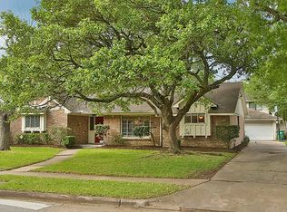 10210 Balmforth Ln, Houston, TX 77096