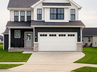 1401 NE Savana Dr, Grimes, IA 50111