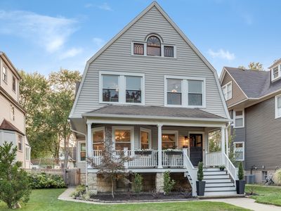 317 N Harvey Ave, Oak Park, IL, 60302