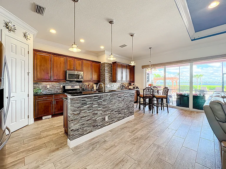 5310 Swift River Ct — Photo 21