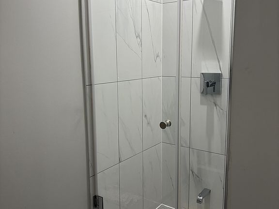 5th image of 60 Princess St #101
